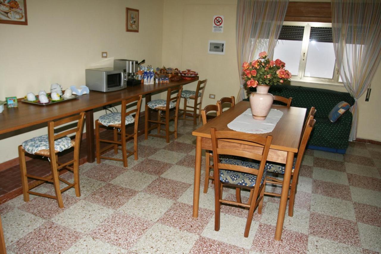 Bed and Breakfast Salento Al Mare Тавьяно Экстерьер фото